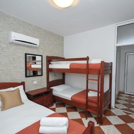 Ferienwohnung Fuer 4 Personen Ca 55 M In Budva, Adriakueste Montenegro Kueste Um Budva Eksteriør bilde